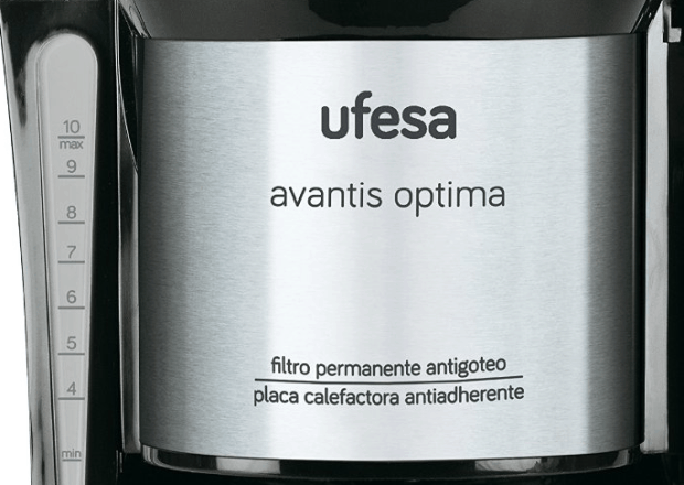 Détail sur le panneau avant du café Ufesa Avantis